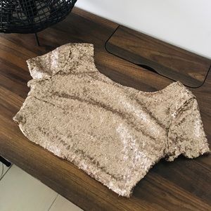 Gold sequin crop top✨